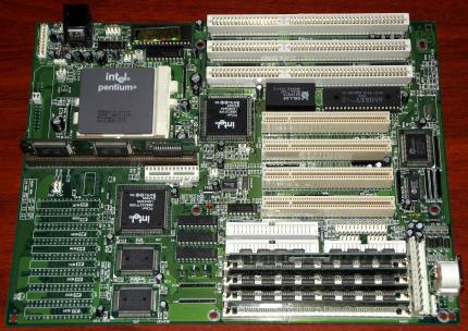 Elitegroup (ECS) TR5510 AIO REV 1.1b mit Intel Pentium 75MHz (SX969) CPU, 64MB EDO-RAM, i440FX, 256kb Coast-Modul, Award Bios 1995