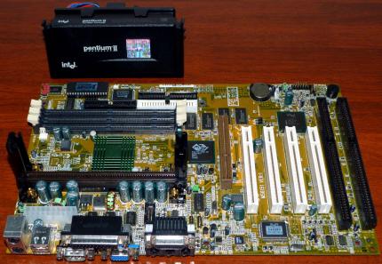 MSI MS6151 Ver. 1.0 Mainboard, ATI Rage Pro Turbo AGP 3D on-Board Grafik, Creative ES1371 on-Board Sound AGP & USB, Intel Pentium II 350MHz CPU sSpec: SL2U3, Cooler Master Lüfter, Award Bios 1998