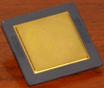 Intel Pentium 60MHz CPU Goldcap A80501-60 sSpec: SX948 Icomp-Index=510 1992