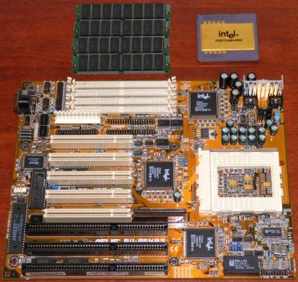 Asus P/I-P6NP5 Rev1.4 Mainboard, FX-Chipsatz, Sockel-8, inkl. Intel Pentium Pro 200MHz CPU sSpec: SL22V & 4x RAM, Award Bios 1995