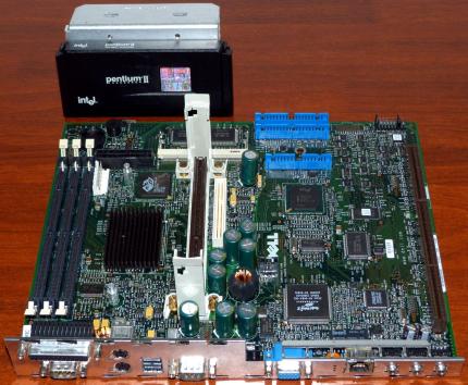 Dell GX-B-V0A Mainboard, ATI Rage Pro Turbo AGP 3D on-Board Grafik, Crystal CS4236B on-Board Sound, 3Com Performance Parallel Tasking on-Board LAN NIC, Intel Pentium II 400MHz CPU sSpec: SL2U6, 1999