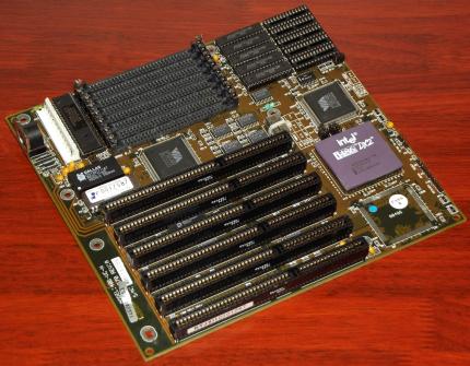 FIC 486-VC-H mit Intel i486DX2-50 CPU, VIA VT82C495, ohne Funktion, Award Bios 1992