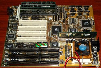 FIC Model PA-2002 (DOC-14660) mit Intel Pentium 166MHz CPU, 64MB EDO-RAM, 256kb Coast Modul, Sockel 7, VIA Apollo Master VT82C576M, Award Bios 1995