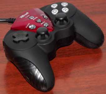 Trust GM 1500 Compact Gamepad Dual Stick PC & PS2