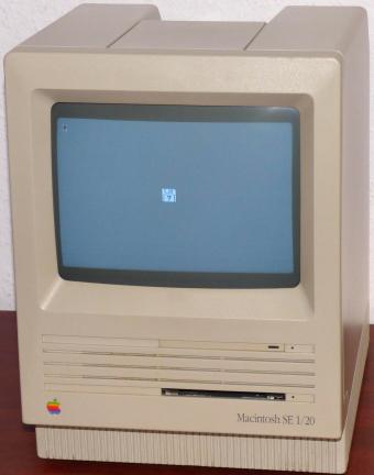 Classic Apple Macintosh SE 1/20 Model-No. M5011 FCC-ID: BCG6LWM5011 Ireland 1988