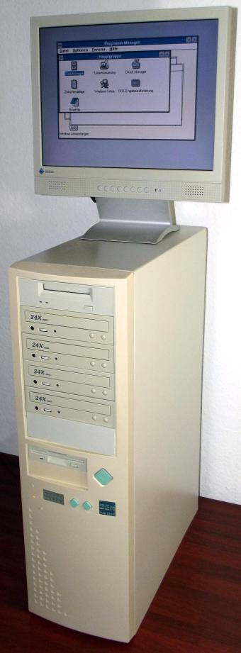 SEH express PC, FIC PA-2002 Mainboard, Intel Pentium 166MHz CPU, 64MB EDO-RAM, Adaptec 2940AU SCSI-Controller, 4.5GB IBM UltraStar 9ES DDRS-34560 SCSI-HDD, 4x CyberDrv TW240S SCSI-CD-ROM, HP HP35480A SCSI DDS-1 DAT-Tapedrive, S3 Trio32 Grafikkarte, VIA Apollo Master VT82C570M, 256kB Coast-Modul, Award Bios 1996